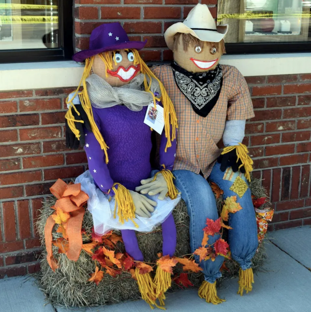 scarecrows sitting 2023