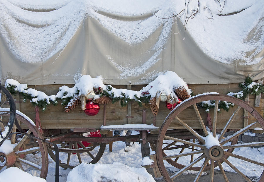 old-fashioned-christmas-3-gardener-village-steve-ohlsen