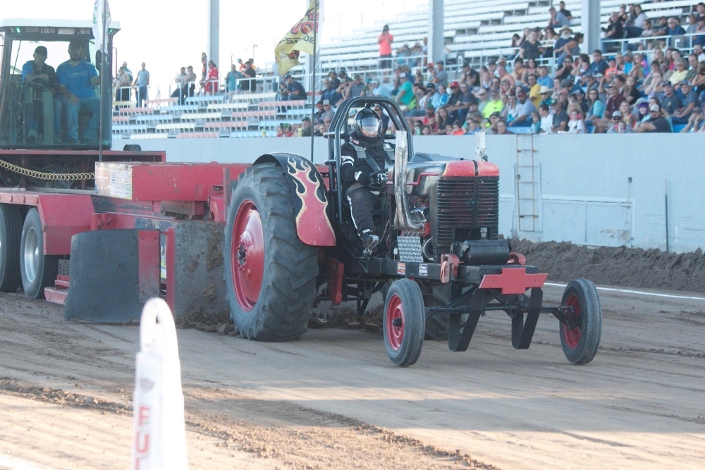 tractor pull fair