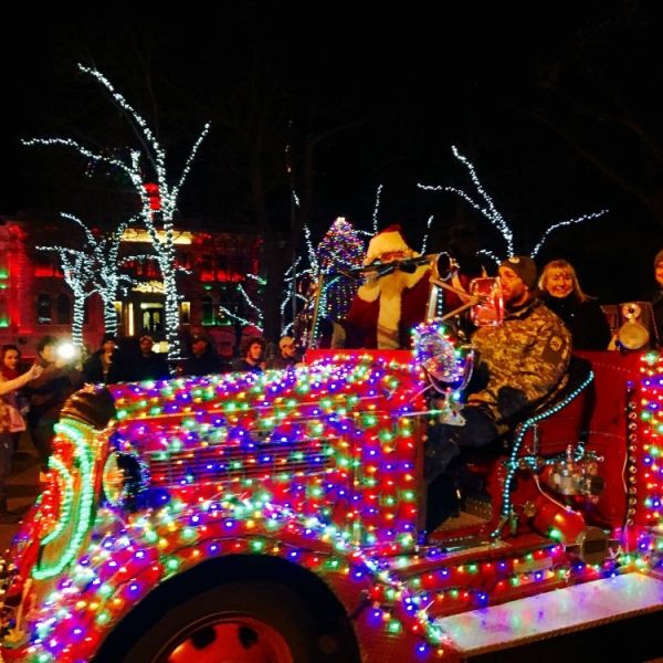 2016 parade lights 5