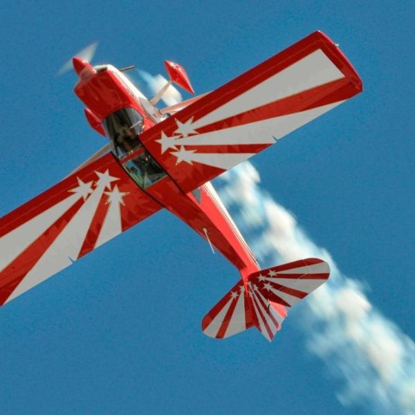 aerobatic plane