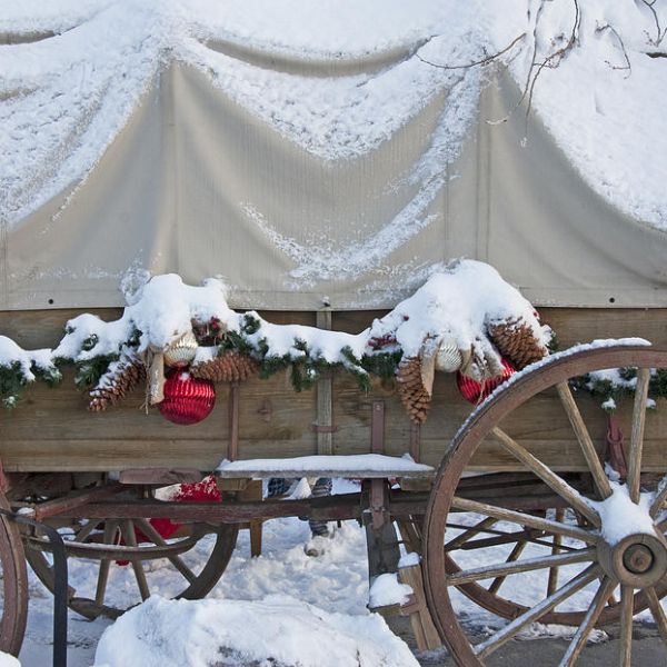 old-fashioned-christmas-3-gardener-village-steve-ohlsen