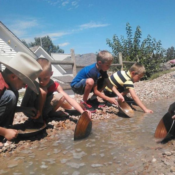 overland trail museum