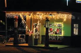 museum-christmas-lights-gas-station